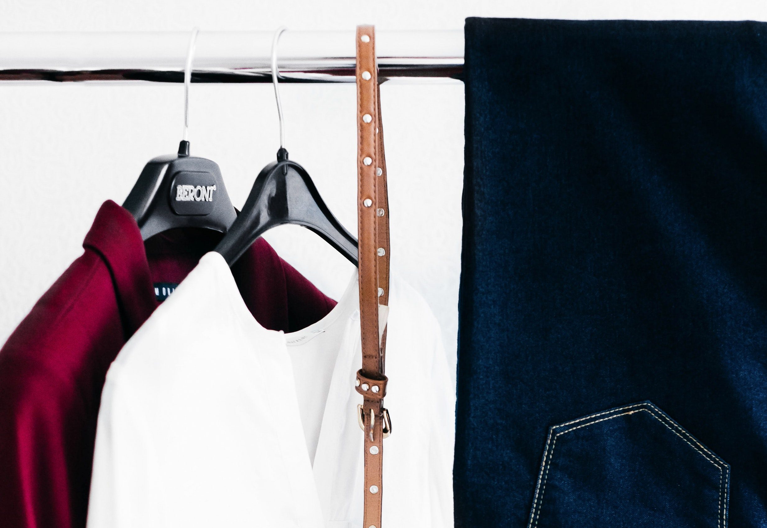 Fashion Retail Inventory Management With Deep Learning Content-based Image Retrieval